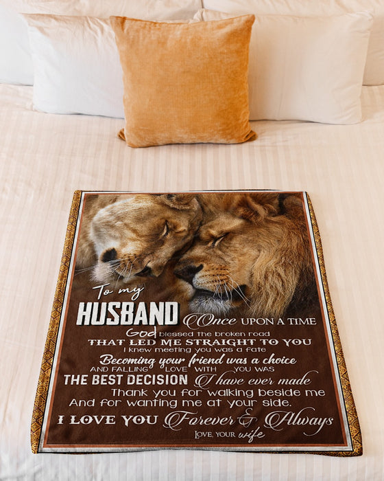 Personalized To My Husband Lion Couple Fleece Blanket From Wife Thank You For Walking Beside Me Great Customized Gift For Birthday Christmas Thanksgiving Anniversary Father's Day
